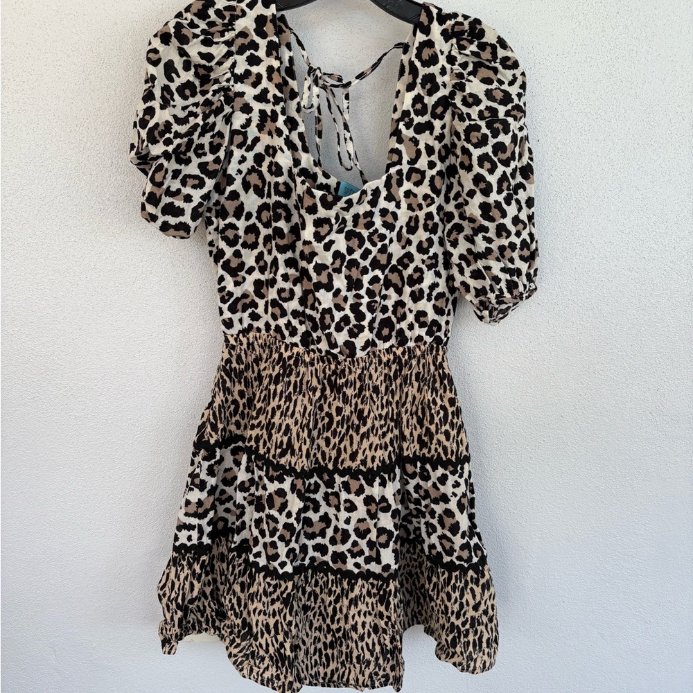 Women Spirito Leopard Print Dress, Stylish print with short sleeves, tier skirt